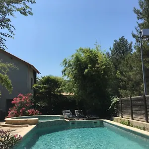 2* Hôtel La Fête En Provence